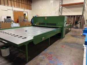 Used Clean Cut Flatbed Roller Press RPU-105